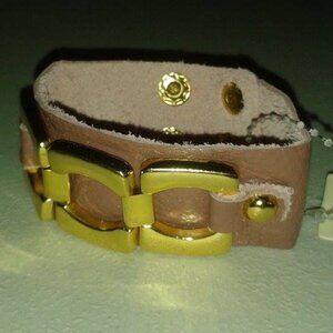 Leather bracelet